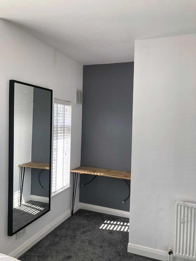 Entire Residential Property With Parking Kingston upon Hull Exteriör bild
